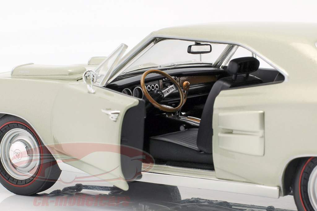 Dodge Coronet R/T Byggeår 1969 sølvgrøn metallisk 1:18 Autoworld