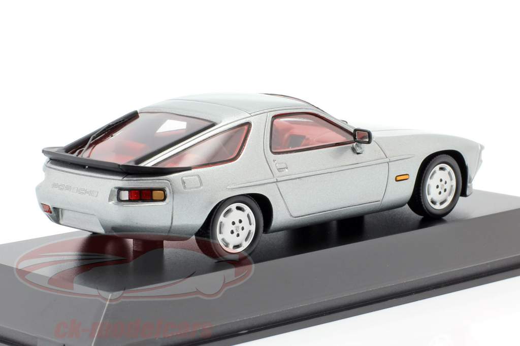 Porsche 928 S Ano de construção 1980-1986 prateado 1:43 Spark