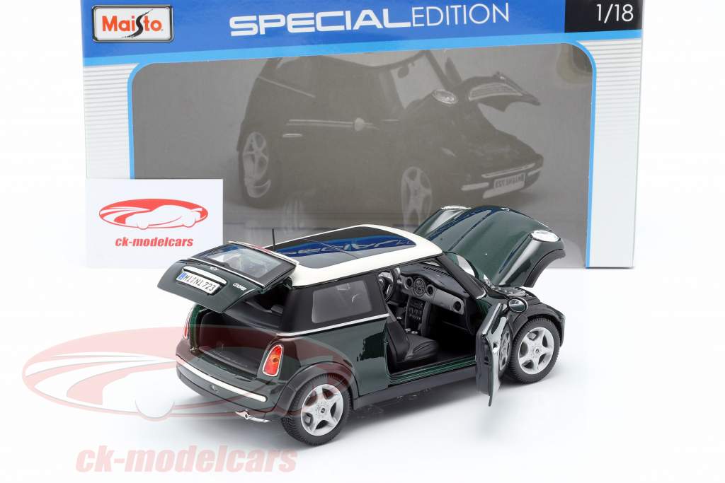 Mini Cooper with Sunroof dark green / white 1:18 Maisto