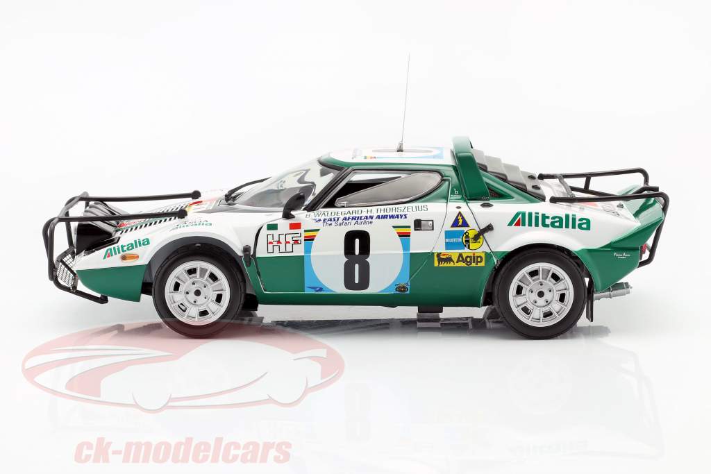 Lancia Stratos HF #8 3 ° Safari Rallye 1975 Waldegard, Thorszelius 1:18 SunStar