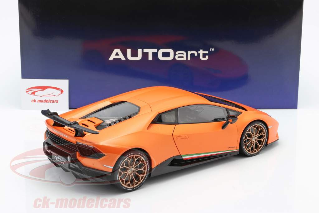 Lamborghini Huracan Performante Byggeår 2017 anthaeus appelsin 1:12 AUTOart