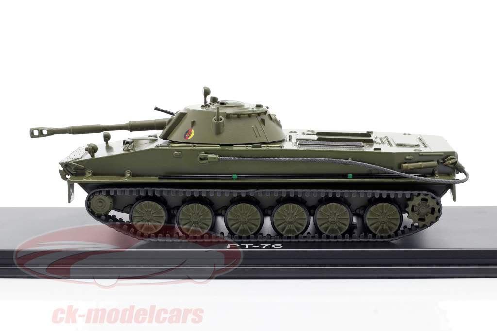 PT-76 NVA rustning mørk oliven 1:43 Premium ClassiXXs