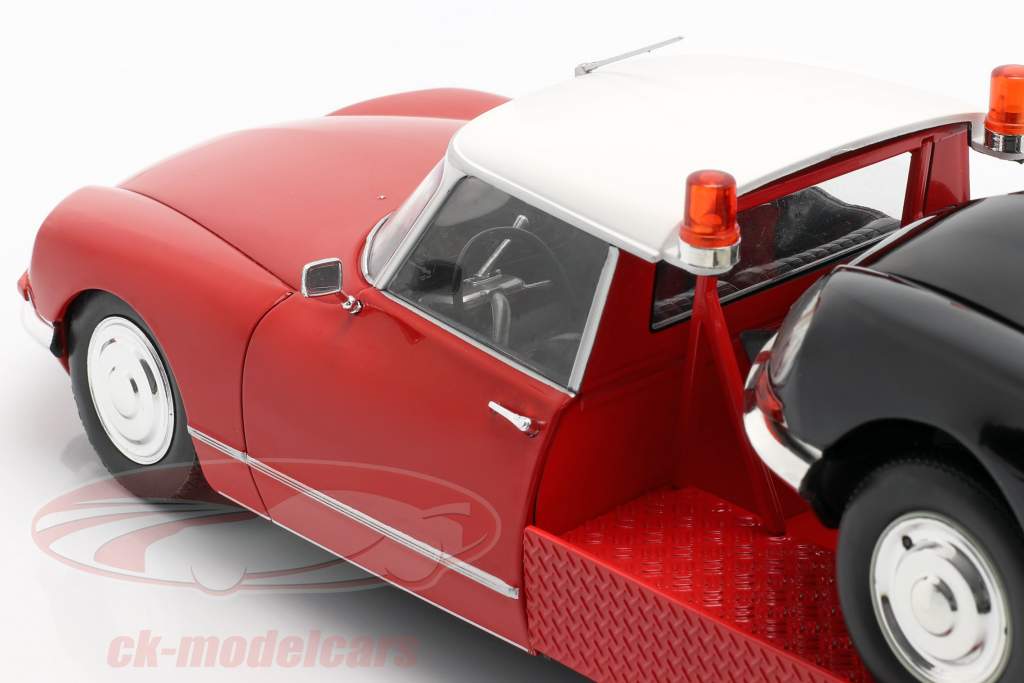 Citroen DS Tissier Autotransporter Baujahr 1970 rot 1:18 CMR