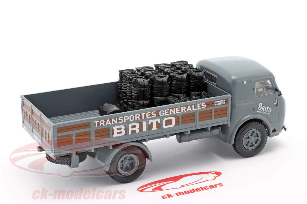 Pegaso I Platte vrachtwagen Brito Bouwjaar 1946 grijs / bruin 1:43 Altaya