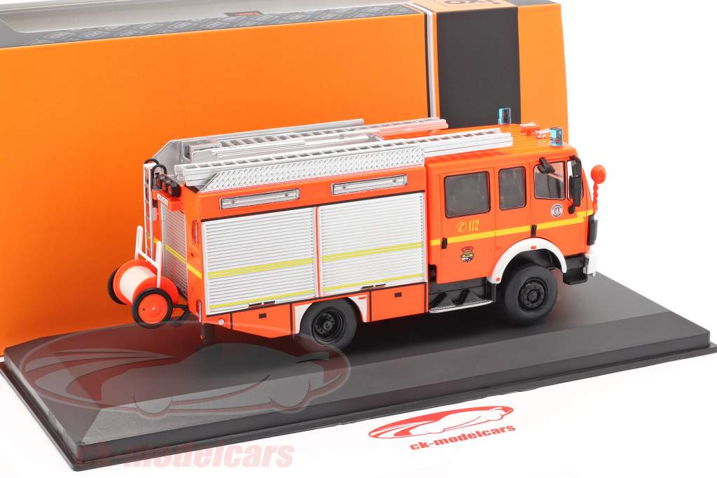 Mercedes-Benz LF 16/12 Año de construcción 1995 Cuerpo de bomberos Hamburgo 1:43 Ixo