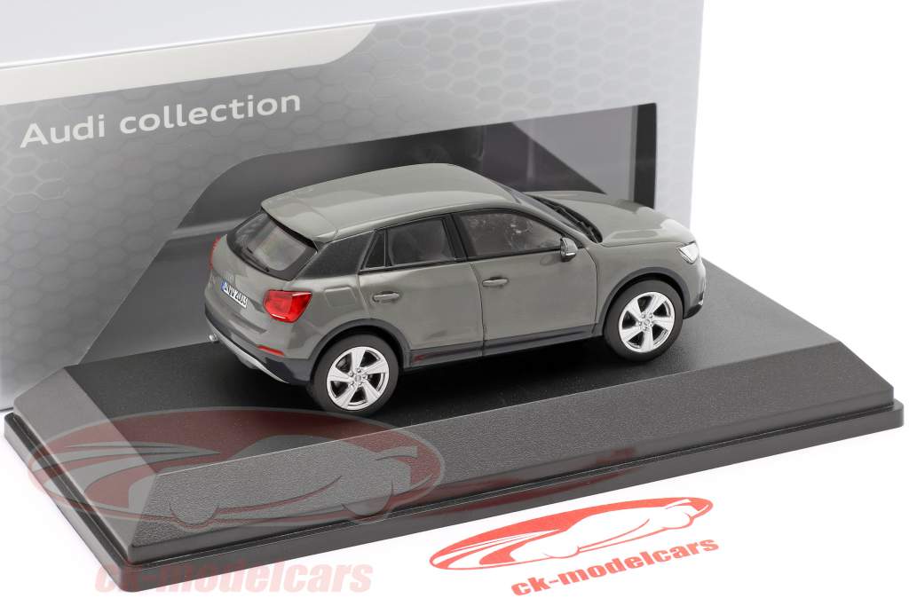 Audi Q2 quantum grau 1:43 iScale