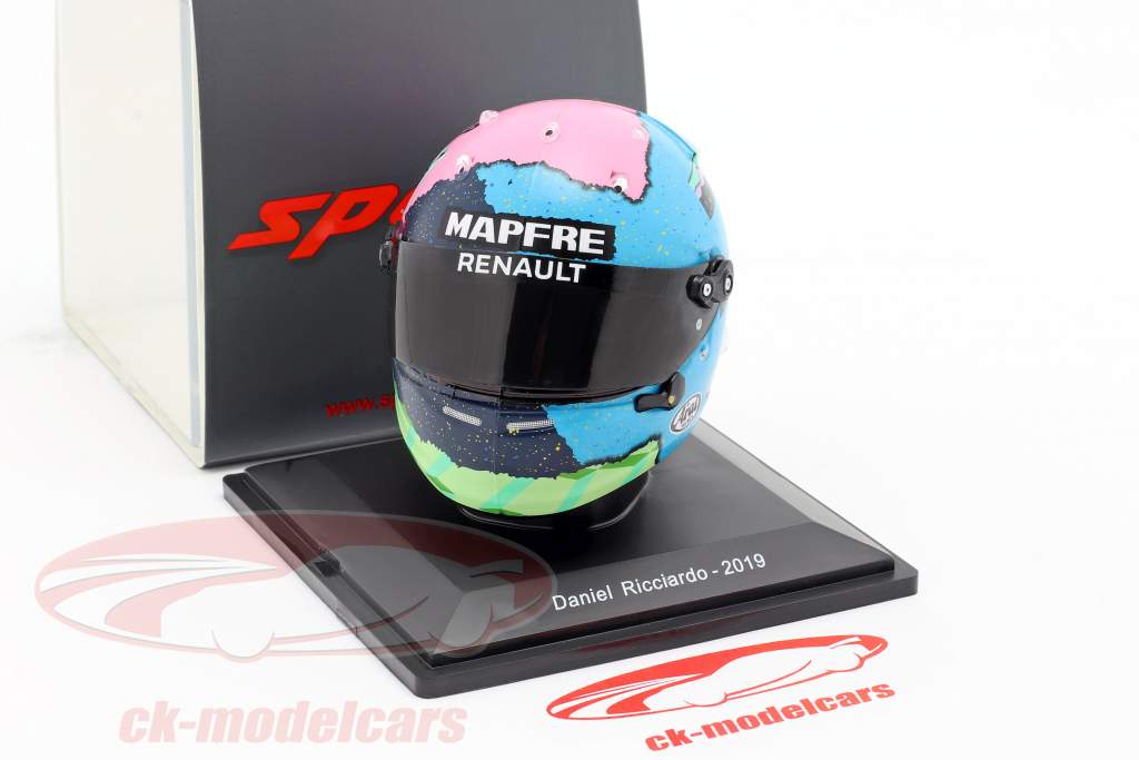 Daniel Ricciardo Renault R.S.19 #3 формула 1 2019 шлем 1:5  Spark