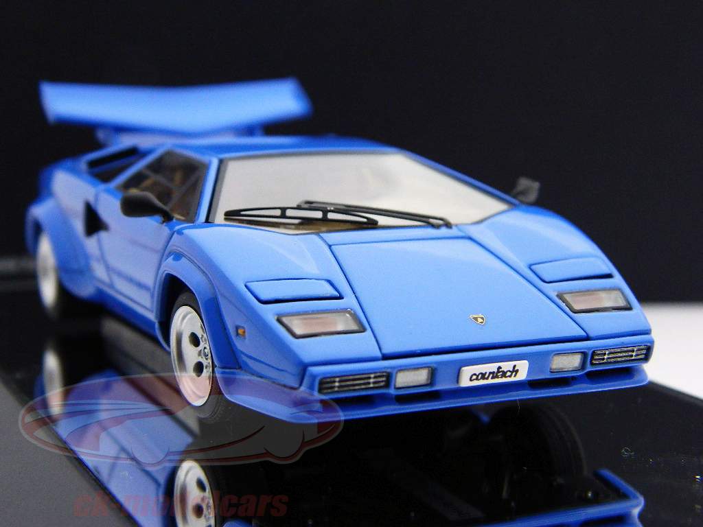 Lamborghini Countach 5000S blå / blå 1:43 AutoArt