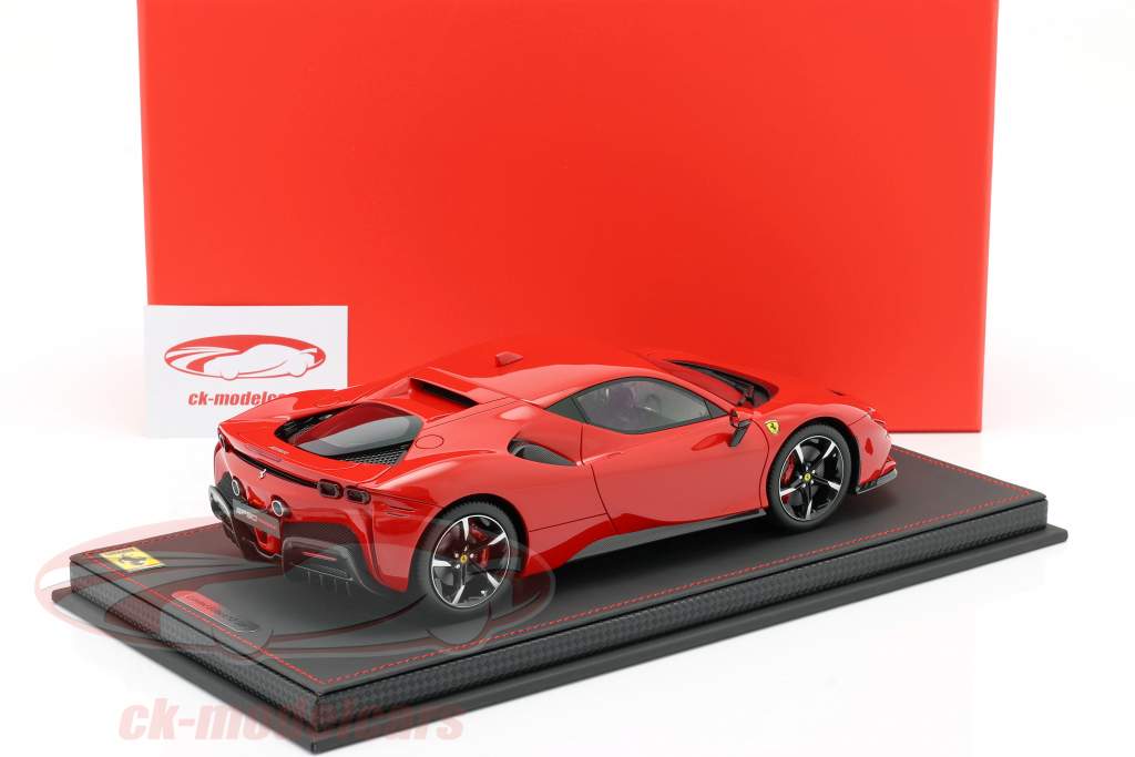 Ferrari SF90 Stradale год выпуска 2019, красная корса 1:18 BBR