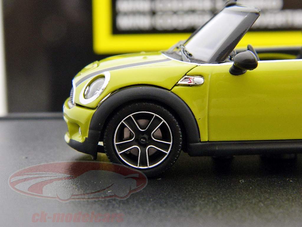 Mini Cooper Cabriolet giallo 1:43 AutoArt
