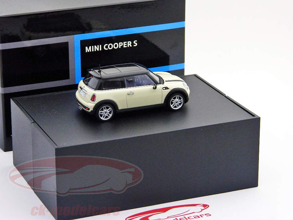 Mini Cooper S blanco / blanco 1:43 AutoArt