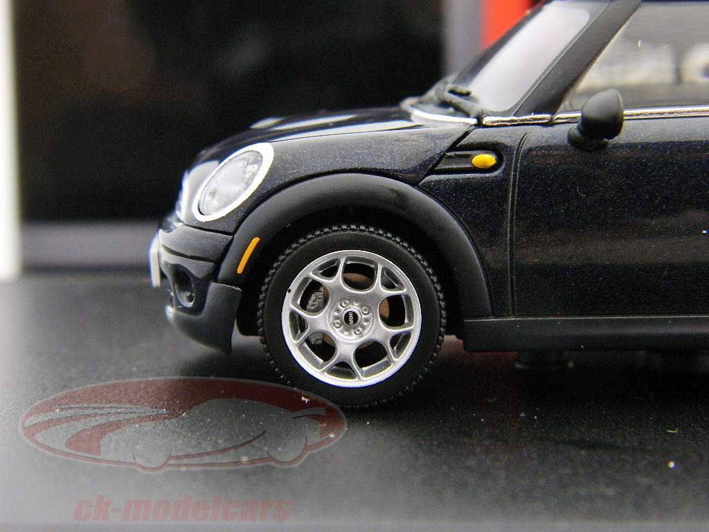 迷你Cooper S的黑/黑1:43 AUTOA​​RT