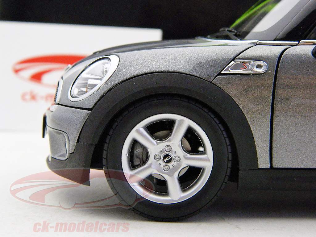 Mini Cooper S Clubman silber / silver 1:18 Kyosho