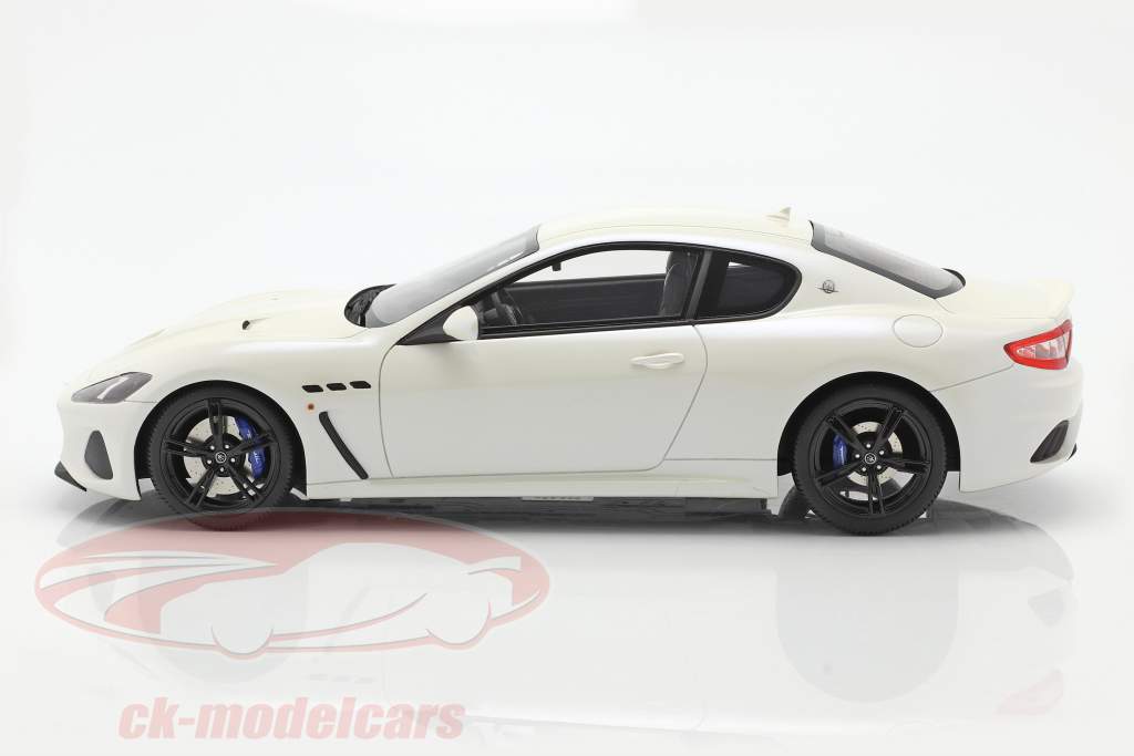 Maserati Gran Turismo MC Год постройки 2018 белый 1:18 TrueScale
