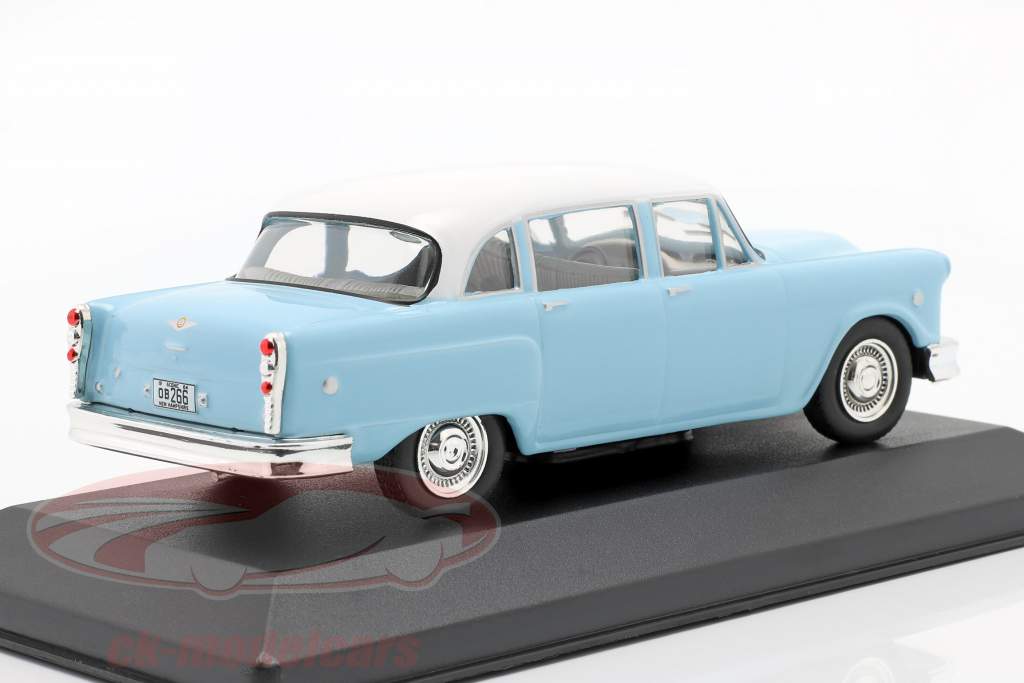 Checker Marathon 327 年 1964 浅蓝色 / 白 1:43 WhiteBox