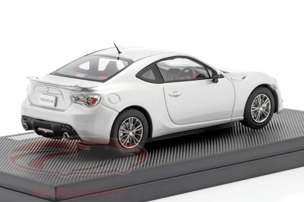 トヨタ86銀/ 1時43エブロ