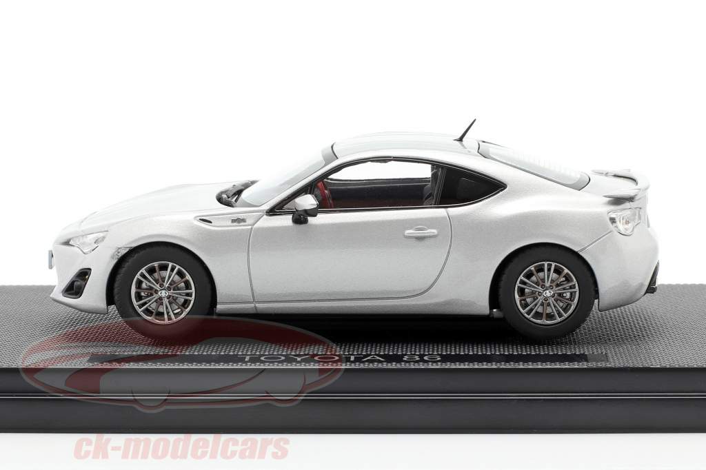 トヨタ86銀/ 1時43エブロ