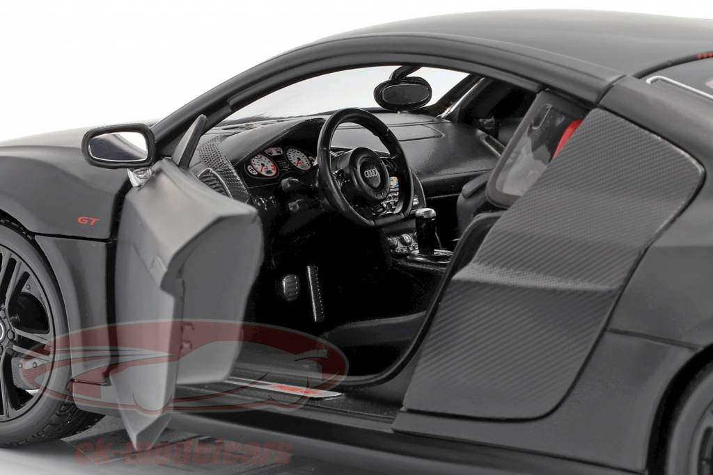 Audi R8 GT mat black 1:18 Maisto