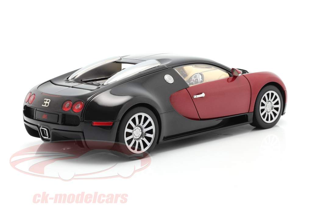 Bugatti EB 16.4 Veyron année de construction 2006 noir / pourpre 1:18 AUTOart