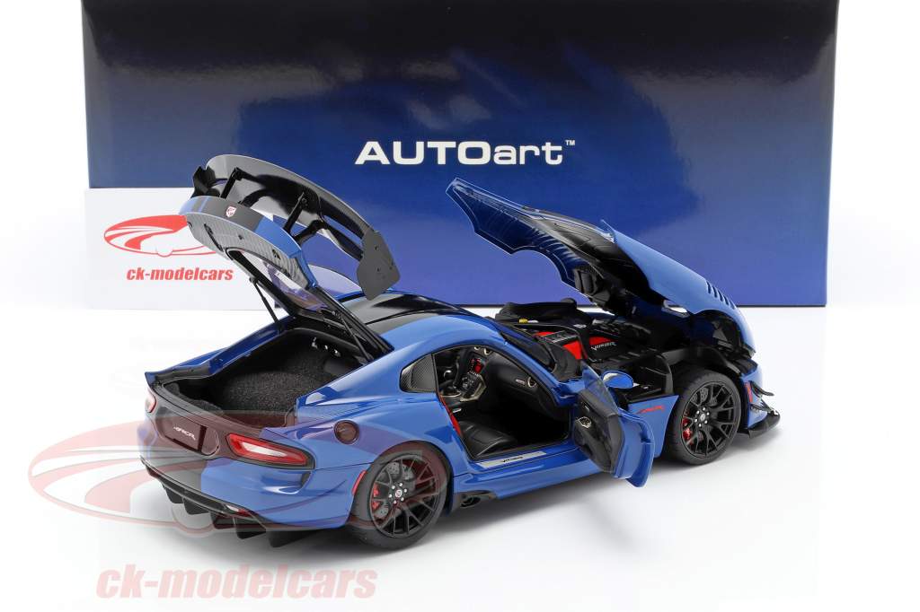 Dodge Viper ACR Année de construction 2017 competition bleu / noir 1:18 AUTOart