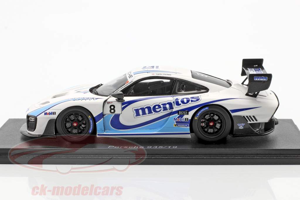 Porsche 935/19 #8 Mentos Kleurstelling 2019 1:43 Spark