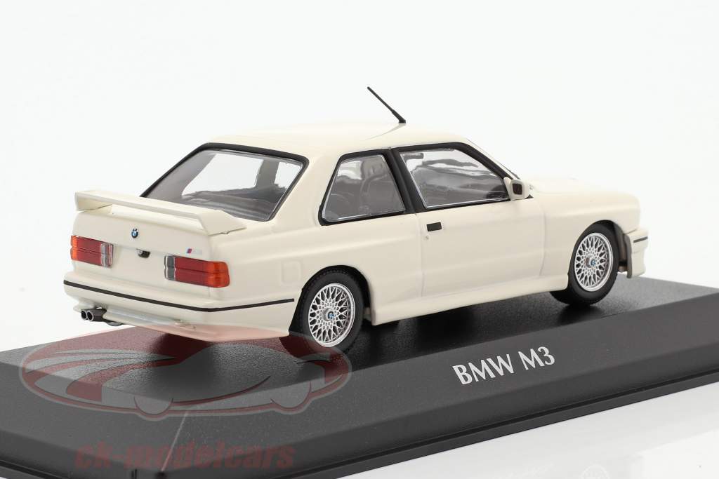 BMW M3 (E30) Baujahr 1987 weiß 1:43 Minichamps