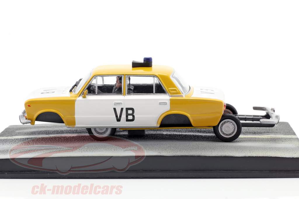 拉达1500车型的詹姆斯·邦德电影的生活一大跳1:43 IXO