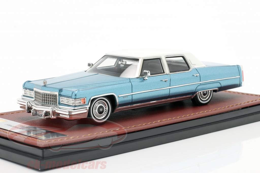 Cadillac Fleetwood Brougham Baujahr 1976 chrystal bleu 1:43 GLM