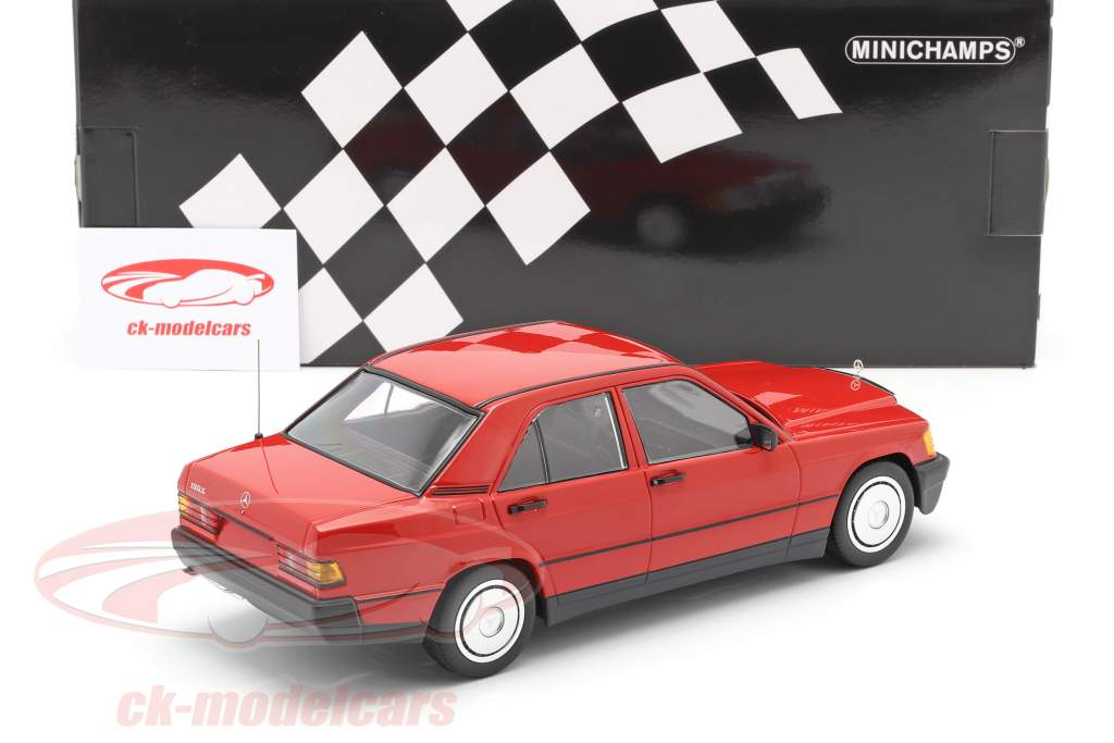 Mercedes-Benz 190E (W201) Construction year 1982 red 1:18 Minichamps