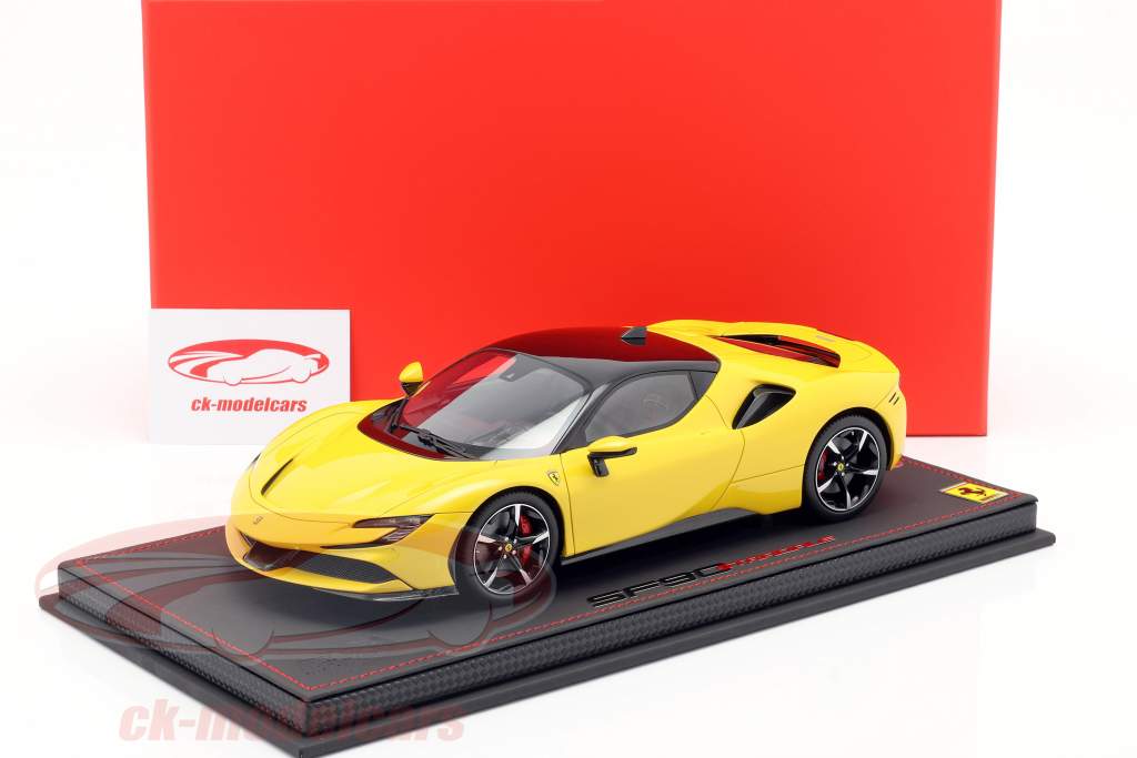 Ferrari SF90 Stradale Ano de construção 2019 Modena amarelo / Preto 1:18 BBR