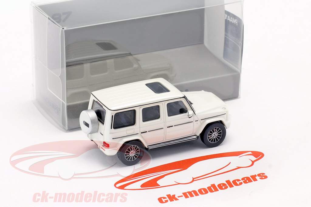 Mercedes-Benz G class (W463) year 2018 white metallic 1:87 Minichamps