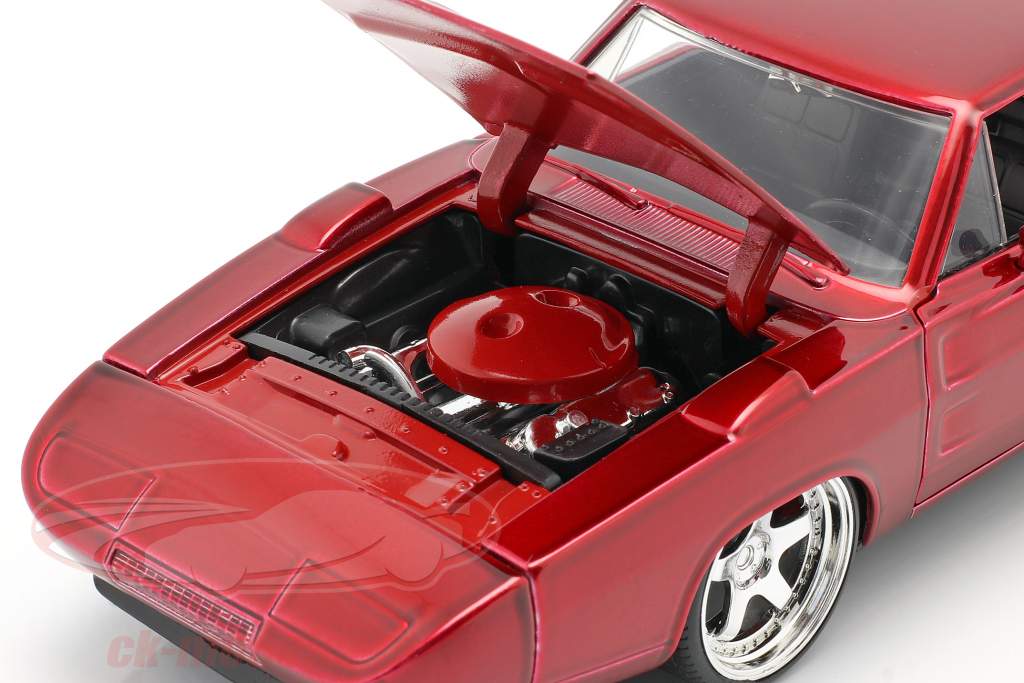 Dodge Charger Daytona Год 1969 Fast and Furious 6 2013 красный 1:24 Jada Toys