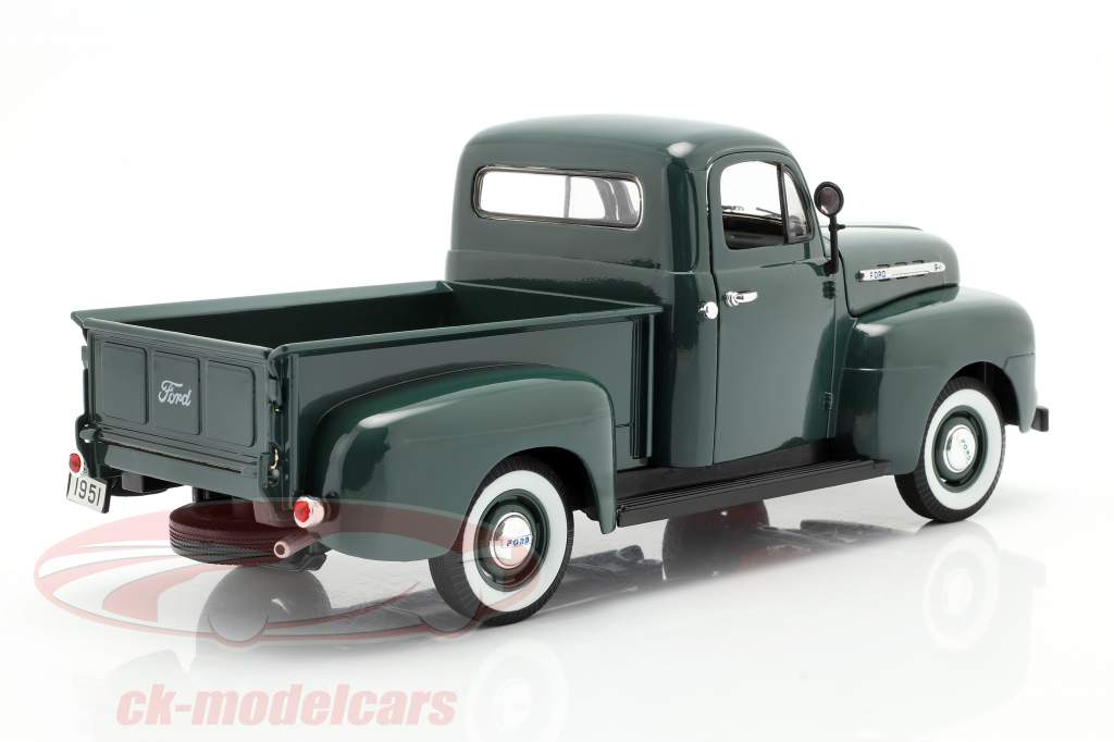 Ford F-1 Pick Up Année 1951 vert 1:18 Welly
