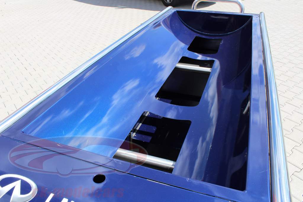 original Fórmula 1 Grid Trolley Sebastian Vettel #1 Infiniti Red Bull Racing 2014