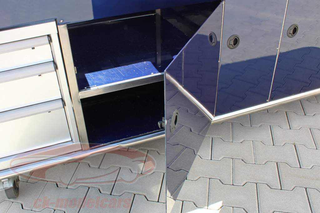 original Fórmula 1 Grid Trolley Sebastian Vettel #1 Infiniti Red Bull Racing 2014