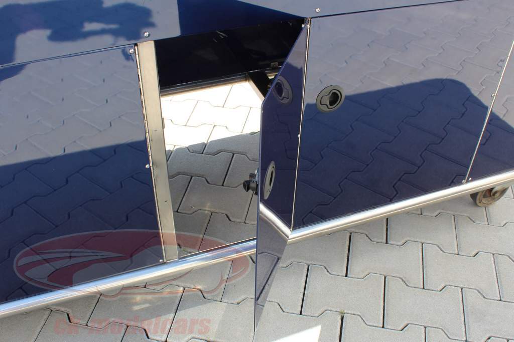 original Fórmula 1 Grid Trolley Sebastian Vettel #1 Infiniti Red Bull Racing 2014