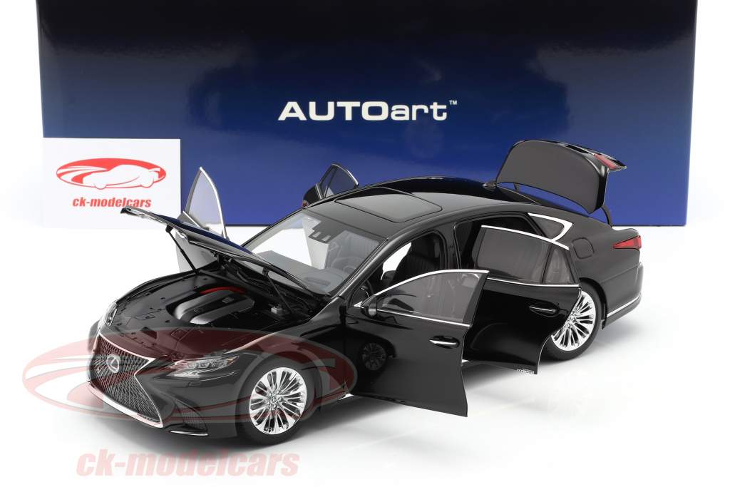 Lexus LS500h Année de construction 2018 noir 1:18 AUTOart