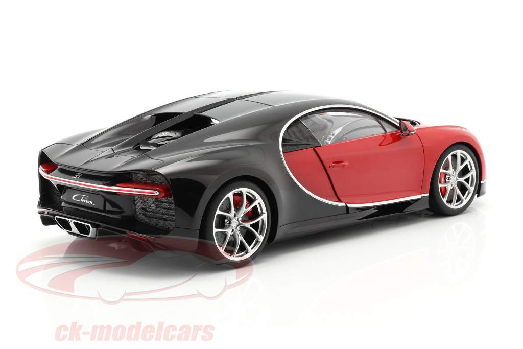 Bugatti Chiron Baujahr 2017 rot / schwarz 1:12 AUTOart
