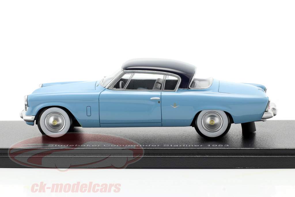 Studebaker Commander Starline Год постройки 1953 Светло-синий / темно-синий 1:43 BoS-Models
