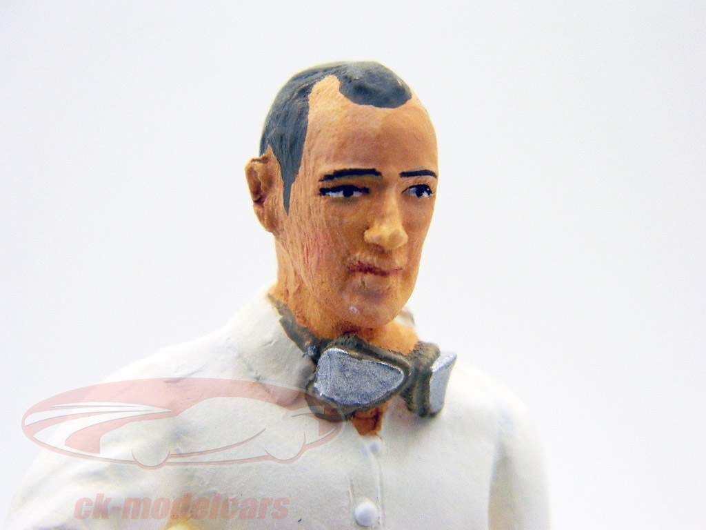Stirling Moss conductor figura Mercedes-Benz 1:18 Figutec Figuras