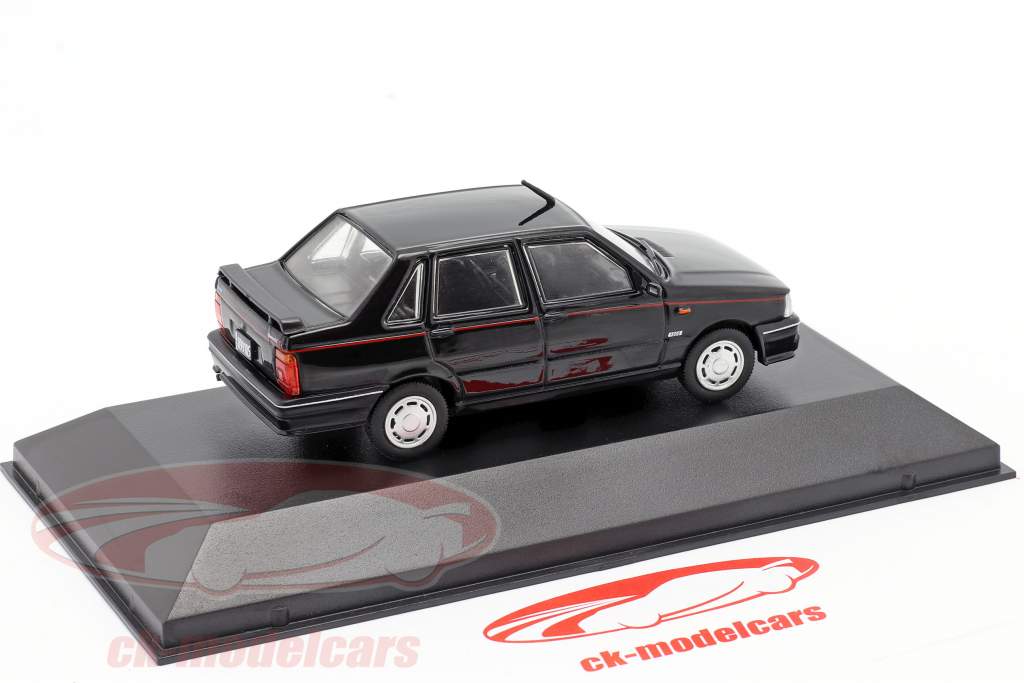 Fiat Duna SCX Byggeår 1989 sort 1:43 Altaya