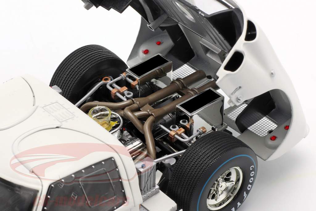 Ford GT40 MK II #98 Vincitore 24h Daytona 1966 Miles, Ruby 1:18 ShelbyCollectibles