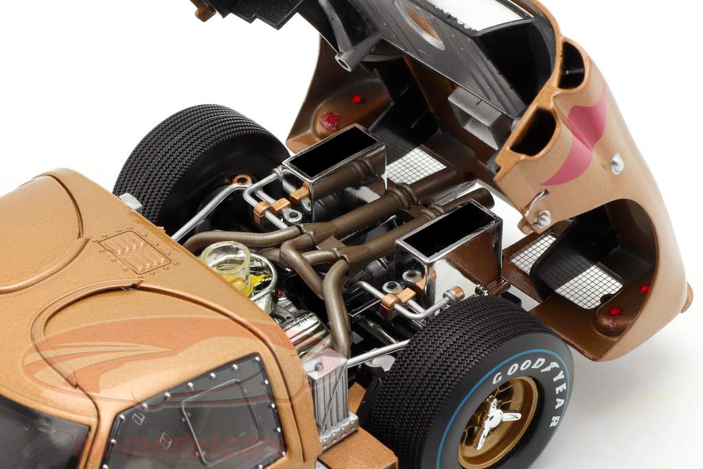 Ford GT40 MK II #5 3rd 24h LeMans 1966 Bucknum, Hutcherson 1:18 ShelbyCollectibles