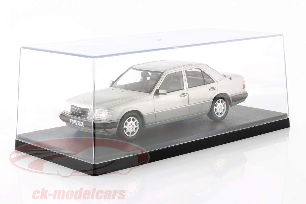 Triple9 Acrylic Single Showcase for Model cars in Scale 1:18