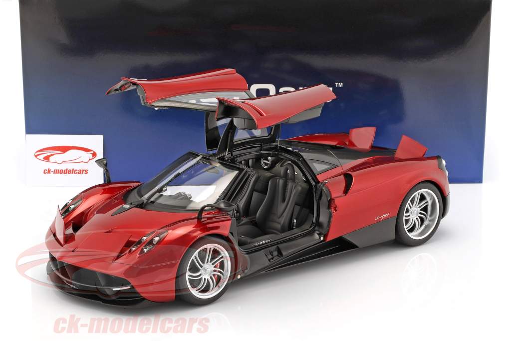 Pagani Huayra année de construction 2011 rouge métallique 1:12 AUTOart