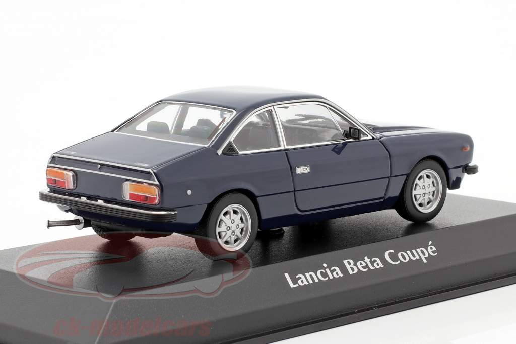 Lancia Beta Coupe Byggeår 1980 mørkeblå 1:43 Minichamps
