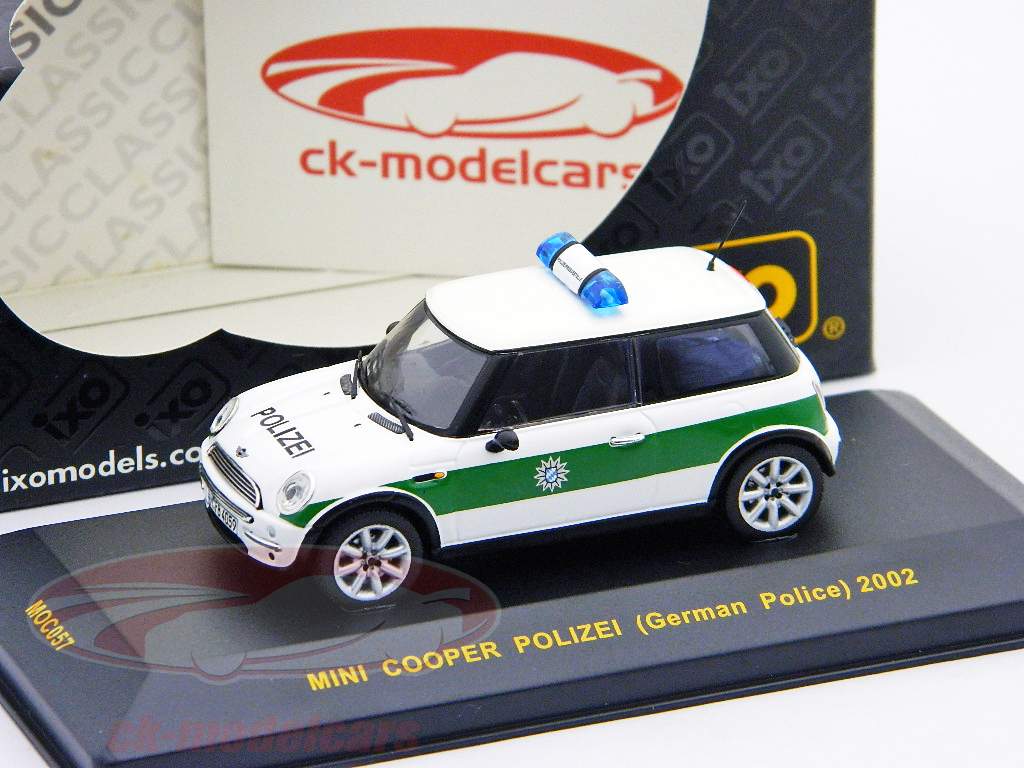 Mini Cooper полиция Год 2002 1:43 Ixo