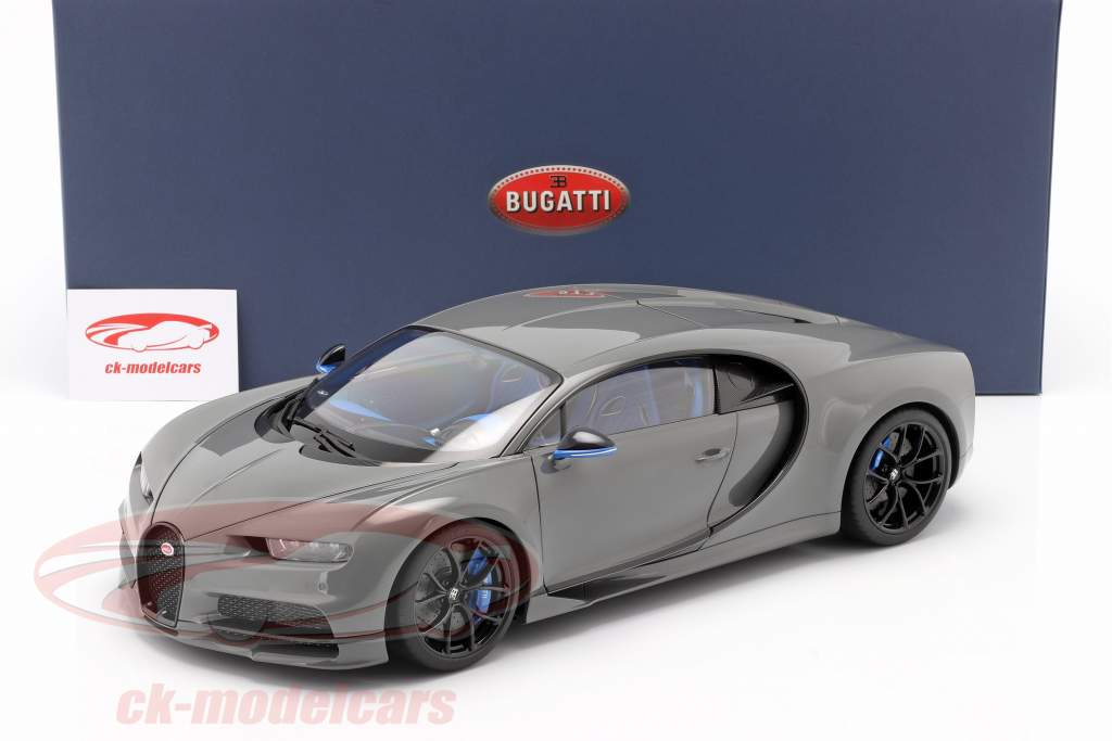 Bugatti Chiron Ano de construção 2017 jet cinzento 1:12 AUTOart