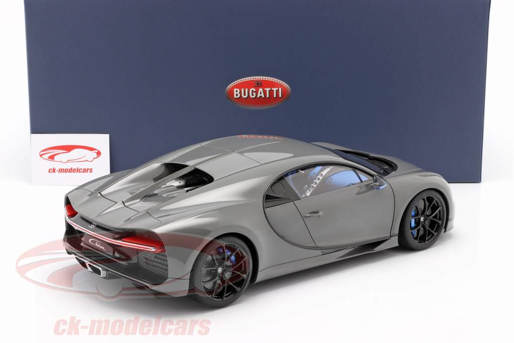 Bugatti Chiron Ano de construção 2017 jet cinzento 1:12 AUTOart