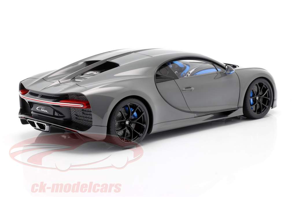 Bugatti Chiron Год постройки 2017 jet Серый 1:12 AUTOart